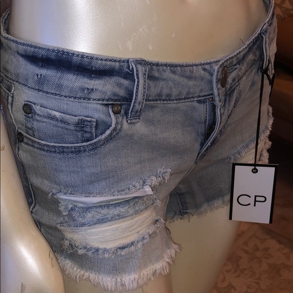 Distressed Ripped Denim Shorts - Picture 5 of 5